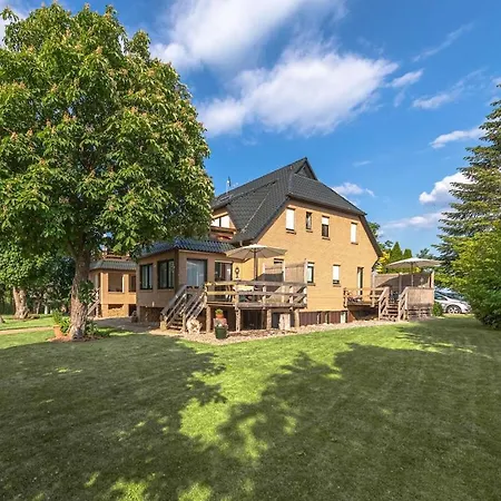 Ferienhaus In The Ruegeband Waren (Müritz)