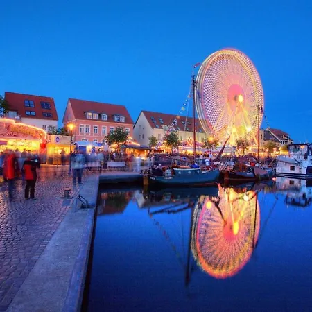 Ferienhaus In The Ruegeband