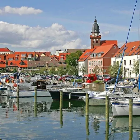 Ferienhaus In The Ruegeband Waren (Müritz)